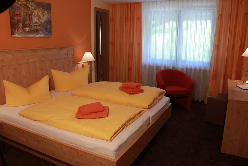 Landgasthof Untere Muehle Alpirsbach Esterno foto